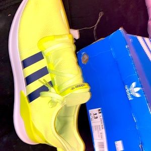 Brand New Adidas U Path Run Verde Yellow Sneakers
